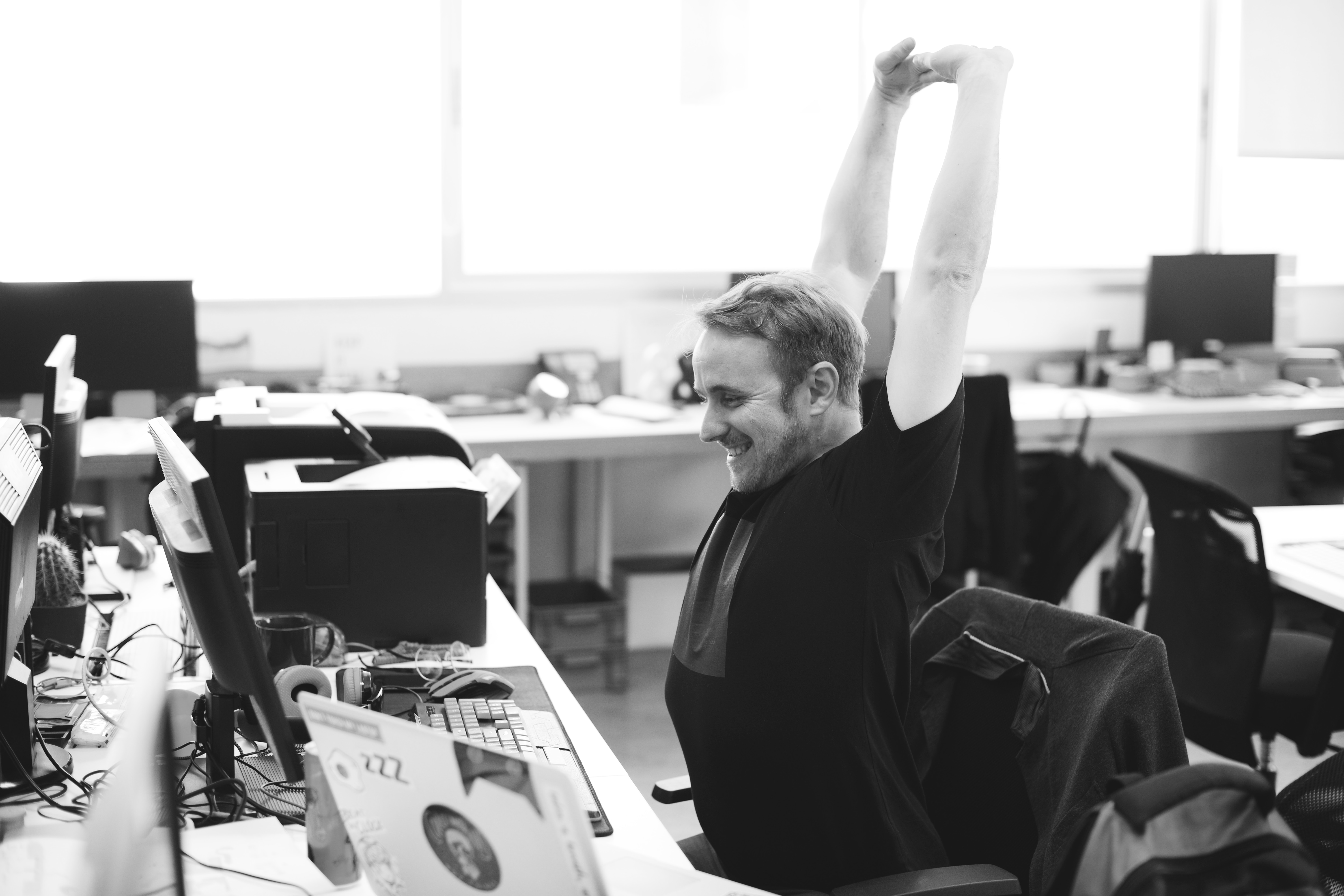 deskercise: Filipino call center agents
